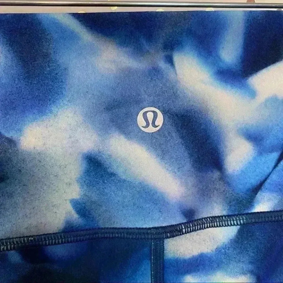 Lululemon Blue Tie Dye Capris - Picture 7 of 10